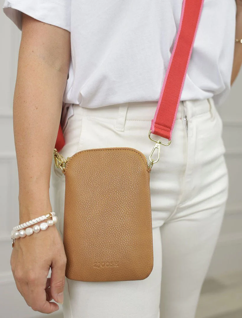 wanderer-cross-body-bag-tan-235873_2048x